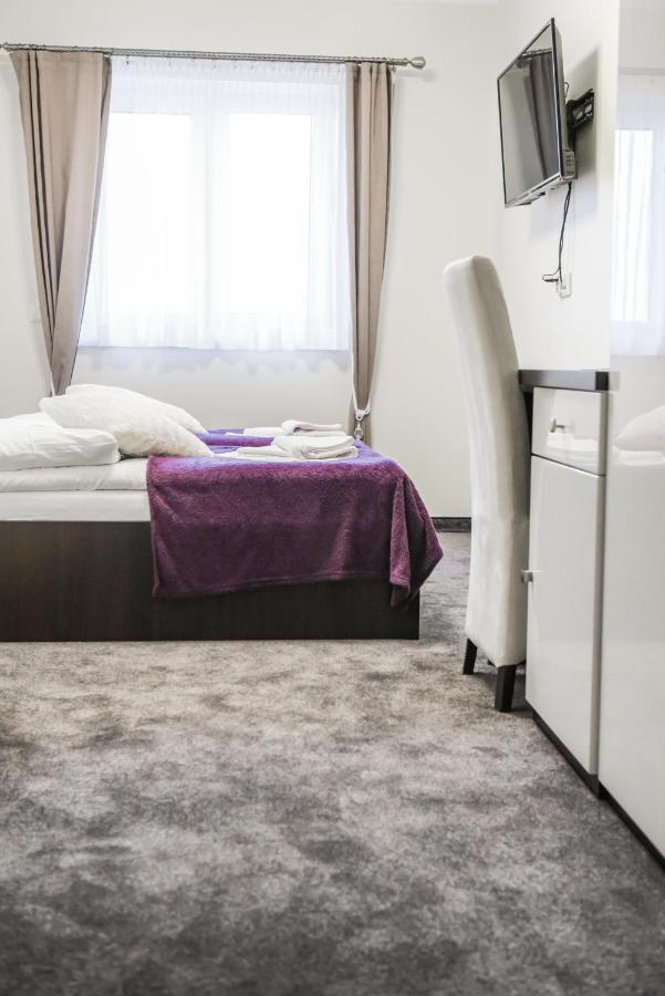 Auberge de jeunesse Rajska Oaza à Przybradz Extérieur photo