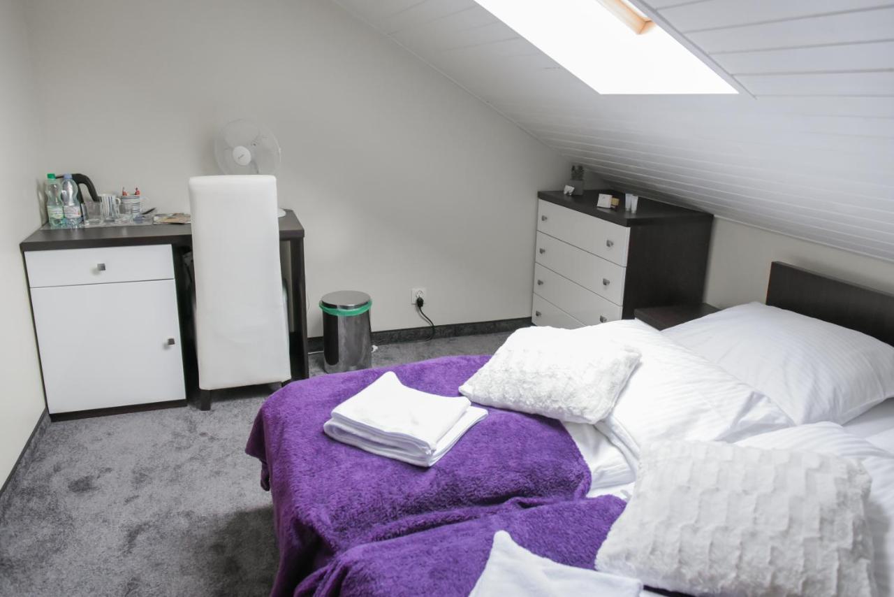 Auberge de jeunesse Rajska Oaza à Przybradz Extérieur photo