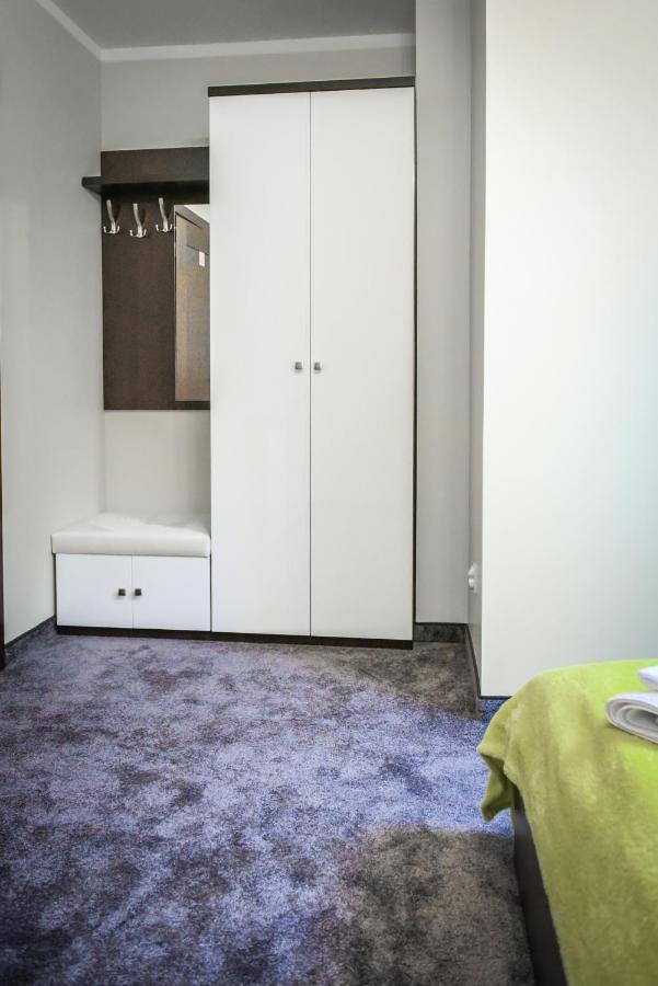 Auberge de jeunesse Rajska Oaza à Przybradz Extérieur photo