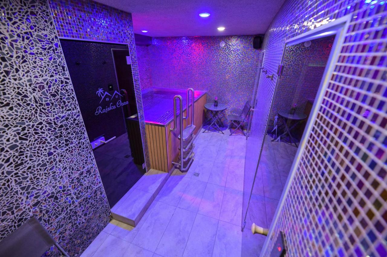 Auberge de jeunesse Rajska Oaza à Przybradz Extérieur photo