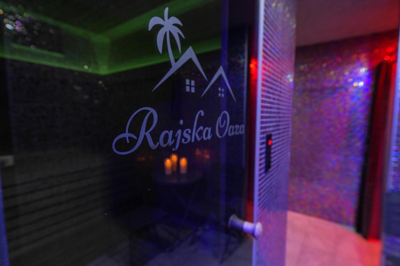Auberge de jeunesse Rajska Oaza à Przybradz Extérieur photo