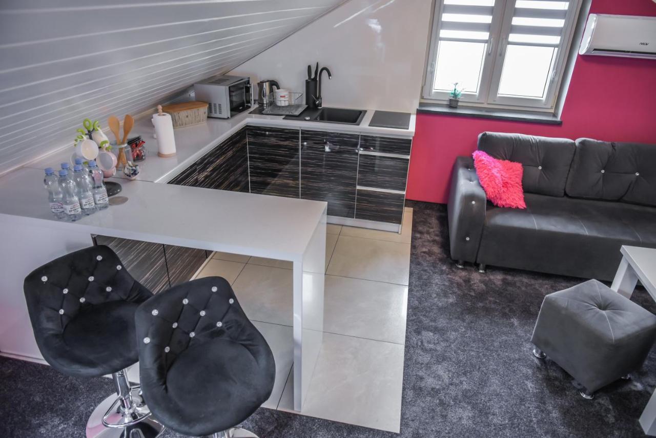 Auberge de jeunesse Rajska Oaza à Przybradz Extérieur photo