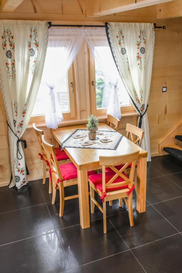 Auberge de jeunesse Rajska Oaza à Przybradz Extérieur photo