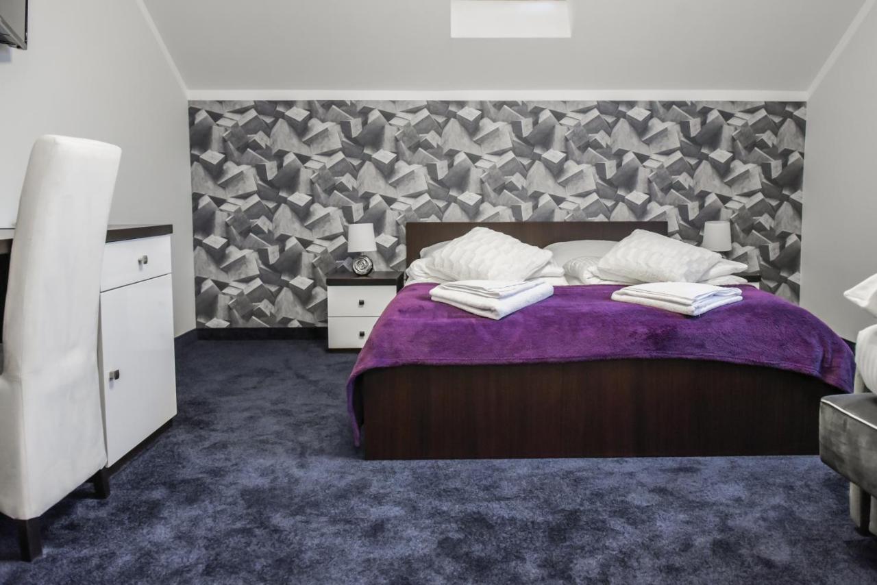 Auberge de jeunesse Rajska Oaza à Przybradz Extérieur photo
